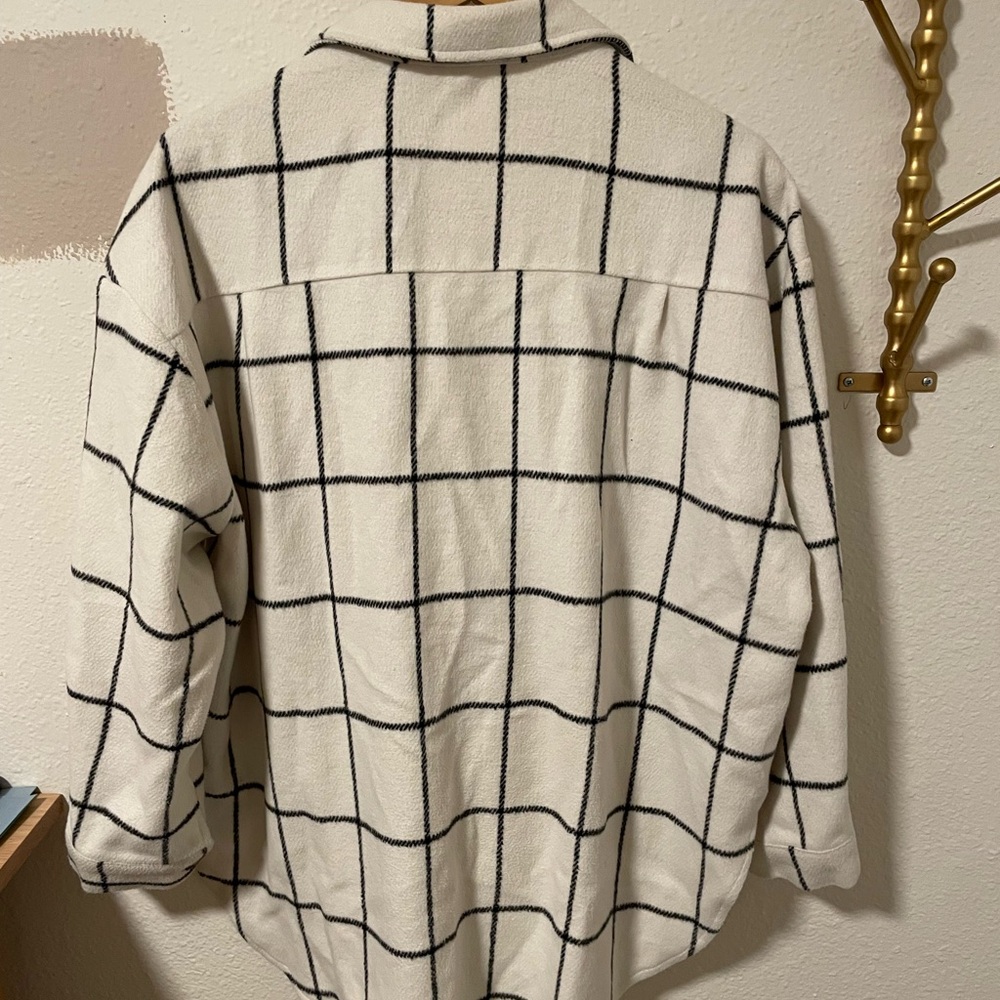 Neuflora White and Black Plaid Jacket - Picture 3 of 3